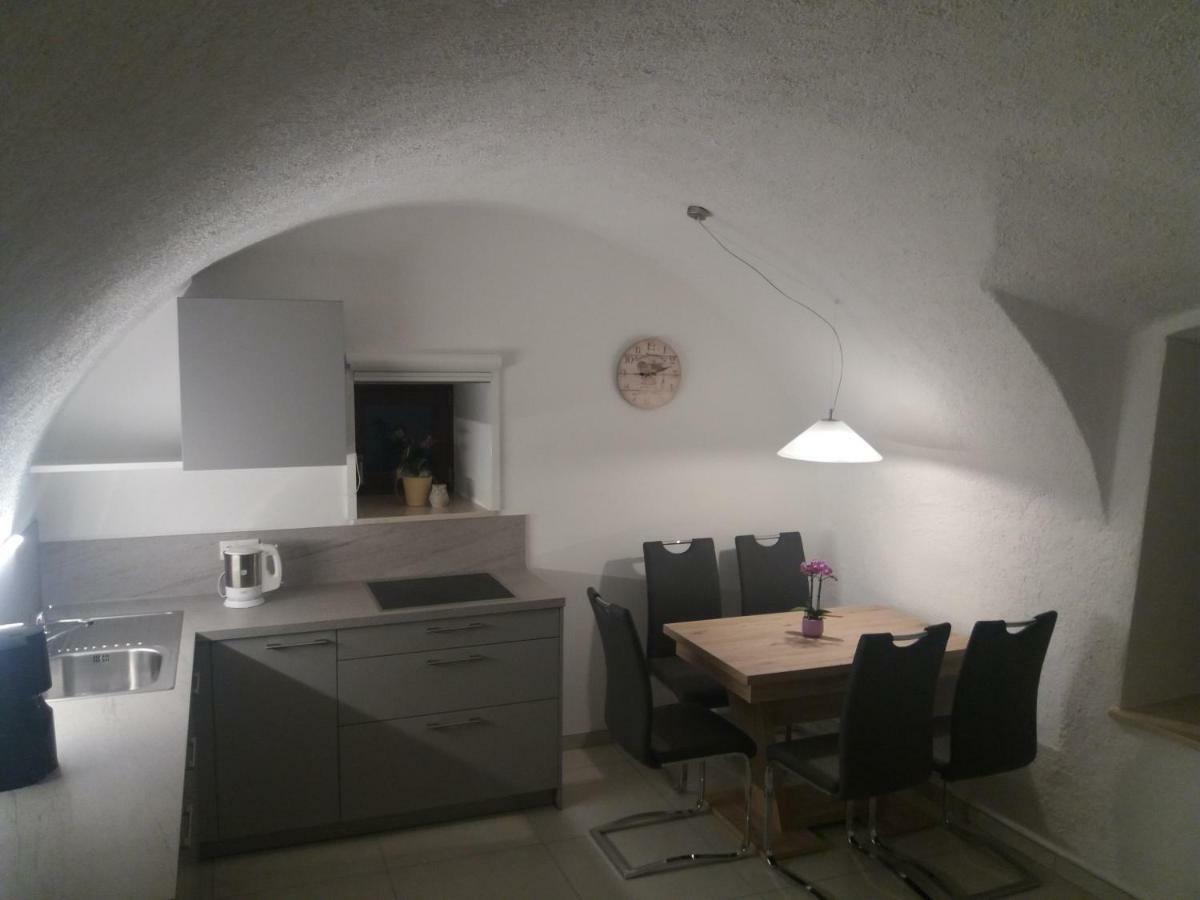 Haus Moeltner - Apartment "Weinansetz" Caldaro Exterior foto